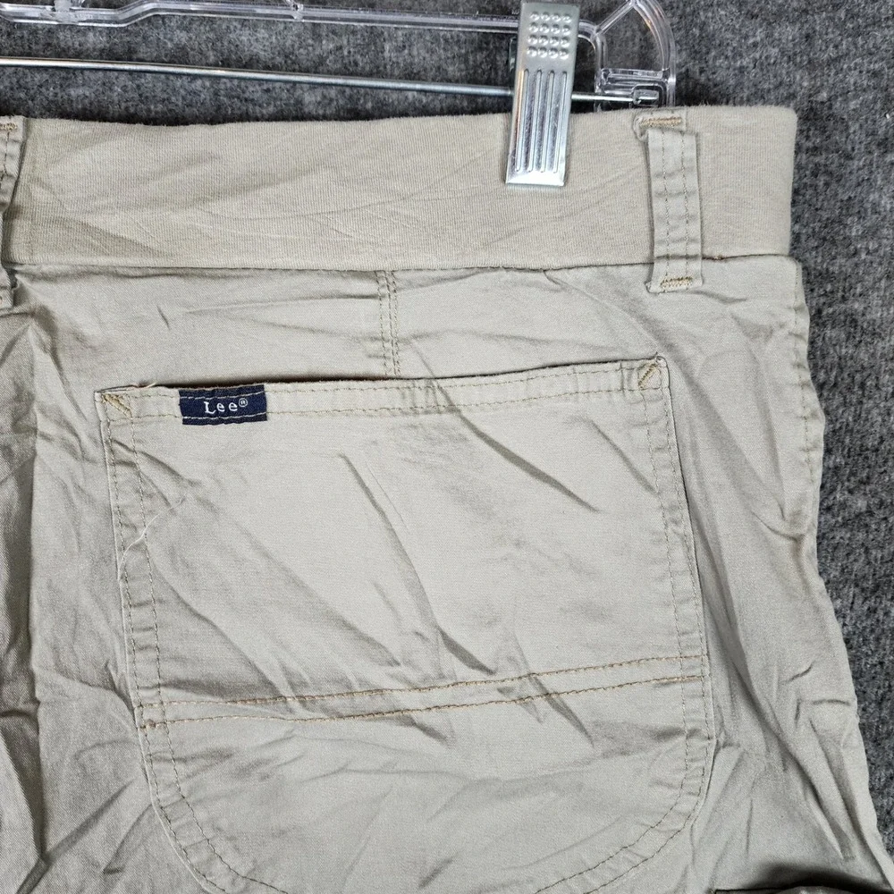 Lee Shorts Womens 16 Cargo Khaki Elastic Waist Utility EUC